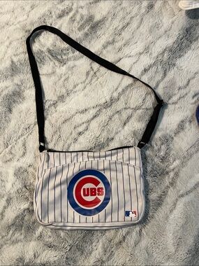 Chicago Cubs Pinstripe Crossbody Bag - White/Blue/Red Baseball Sporty
